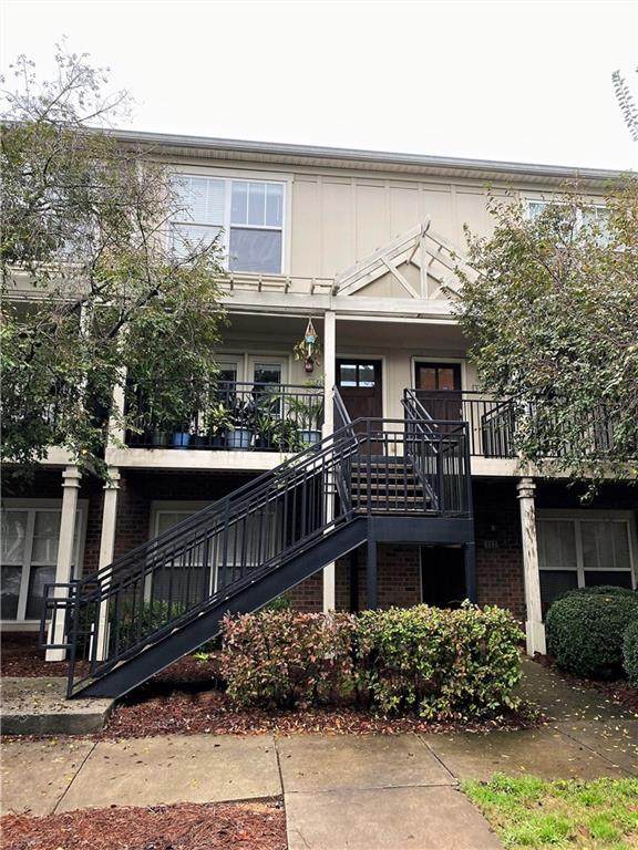 833 Old Greenville Highway - Photo 1