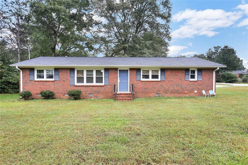 119 Iris Drive - Photo 1