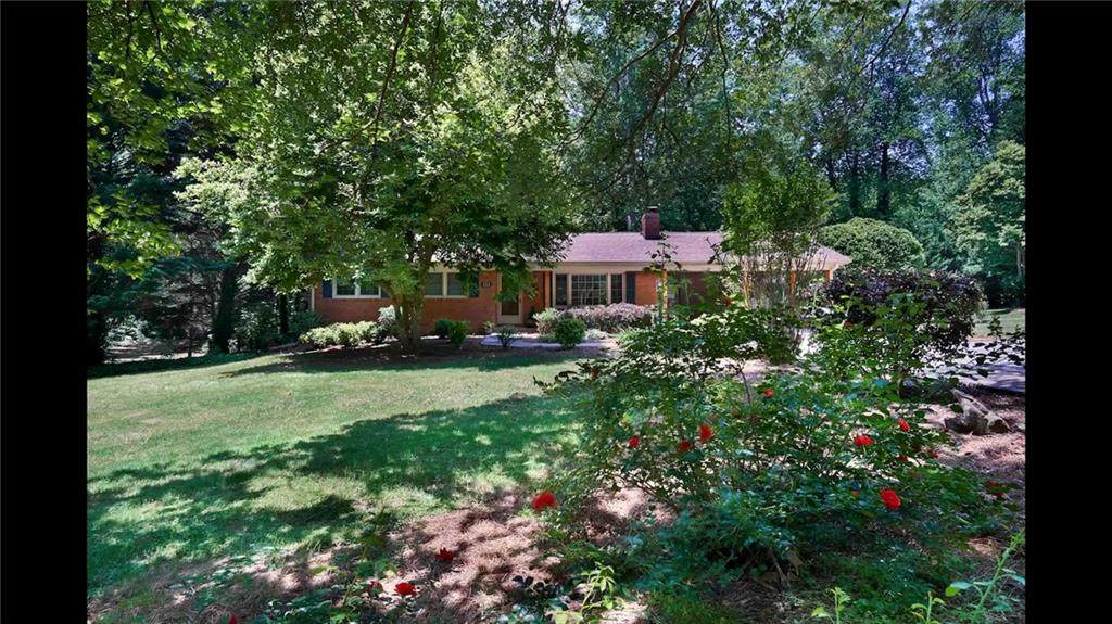 111 Oakvale Drive - Photo 1