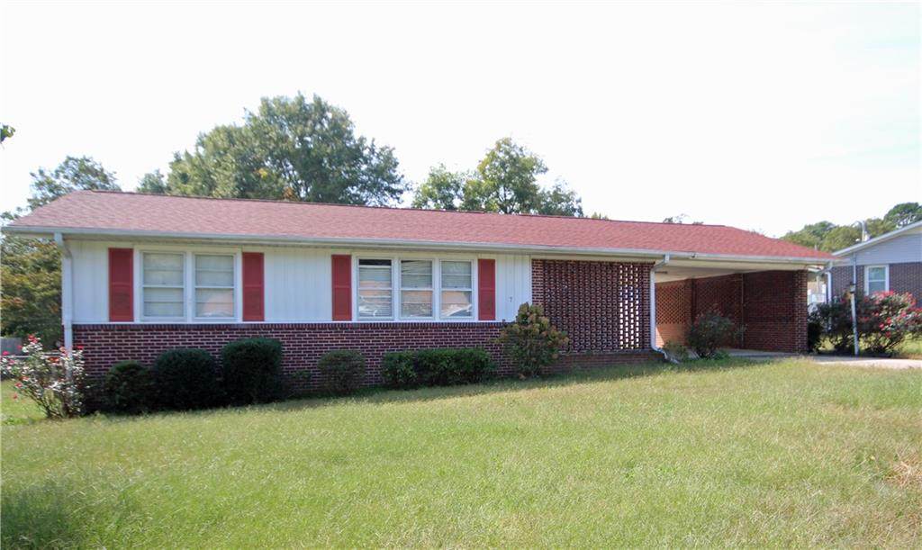 7 Sylvia Lane - Photo 1
