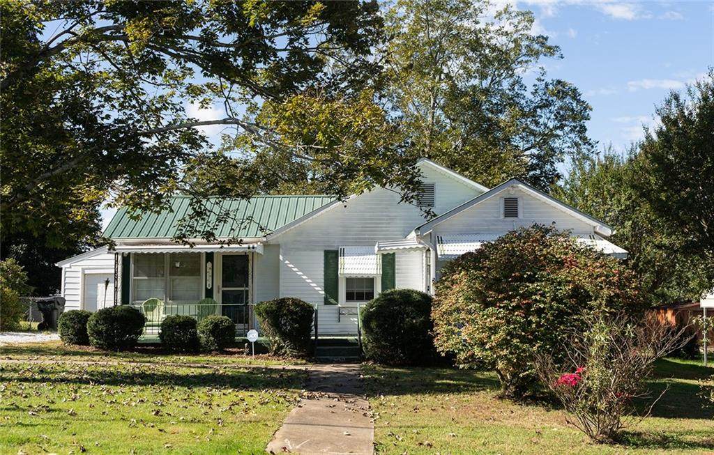 504 Highland Avenue - Photo 1