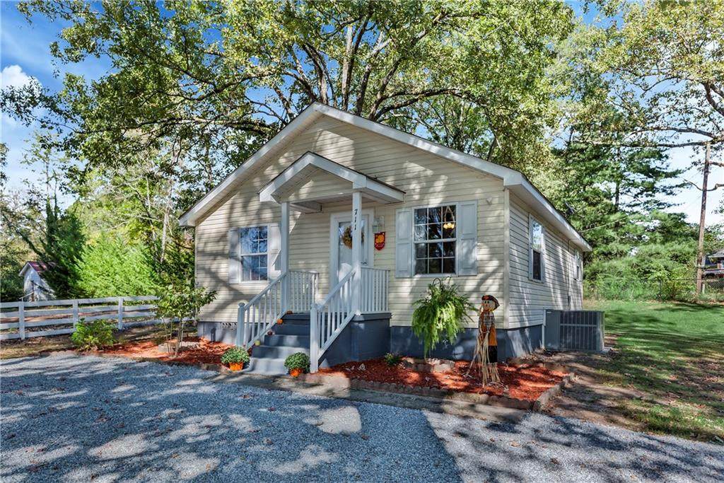 711 Lewis Street - Photo 1