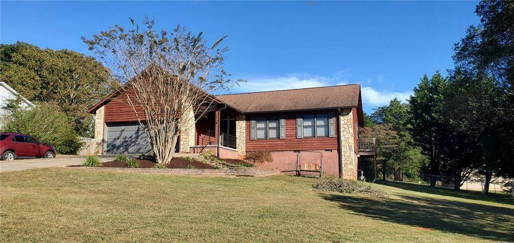 831 White Oak Hill Drive - Photo 1