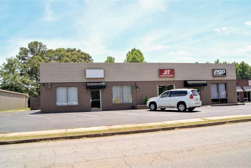 1017 Whitehall Road - Photo 1