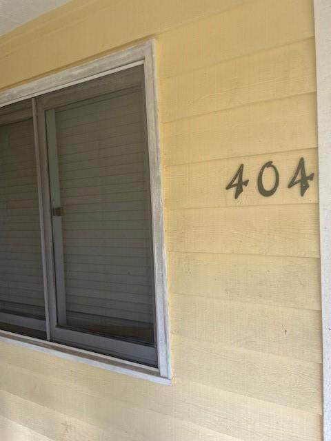 404 Northlake Drive - Photo 1