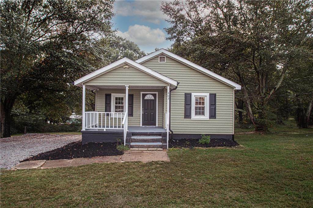 403 Fleetwood Drive - Photo 1