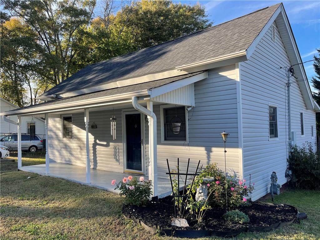 10 Hunt Avenue - Photo 1