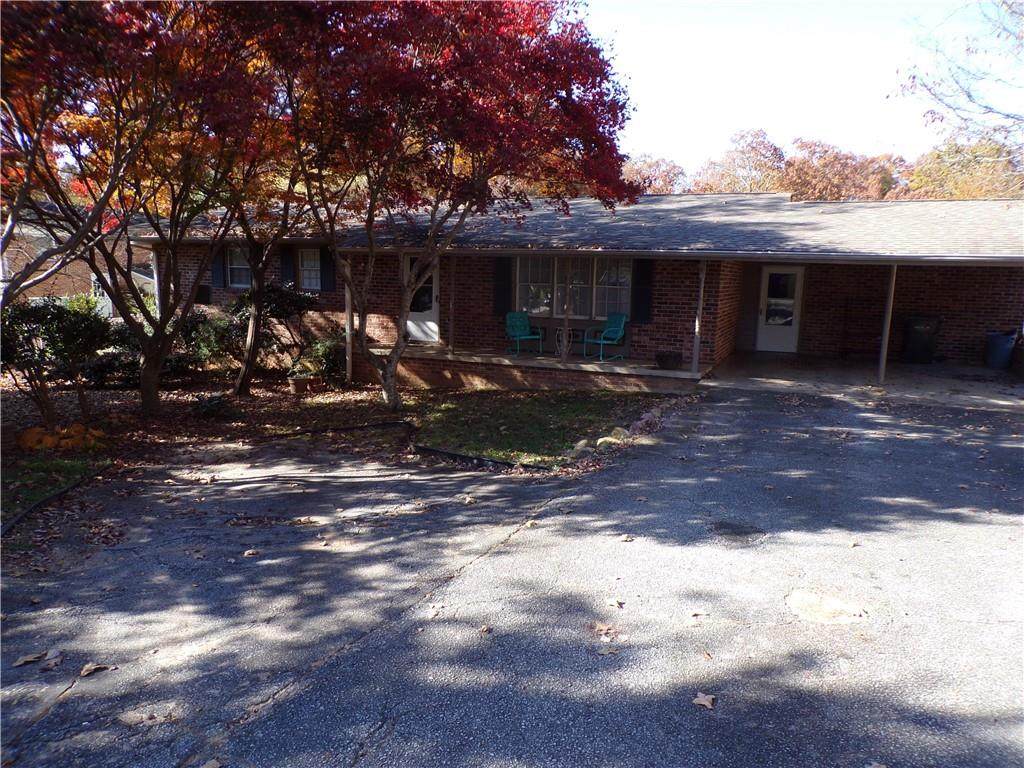202 Kingsberry Drive - Photo 1