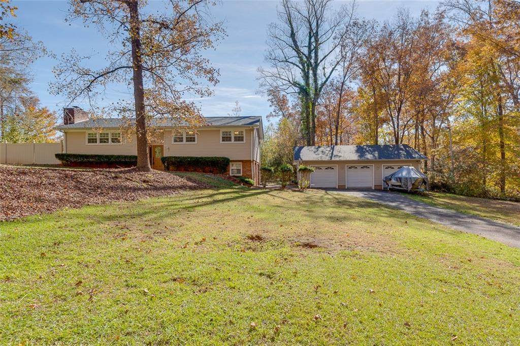 300 Rockingham Road - Photo 1