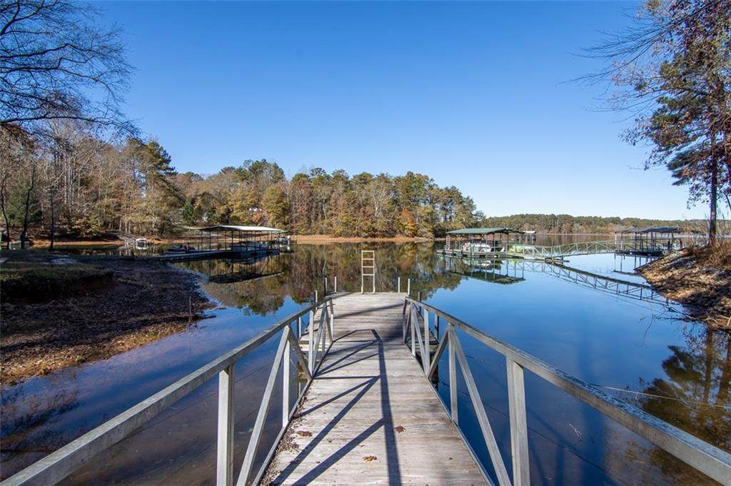 422 Meadows Lane - Photo 1