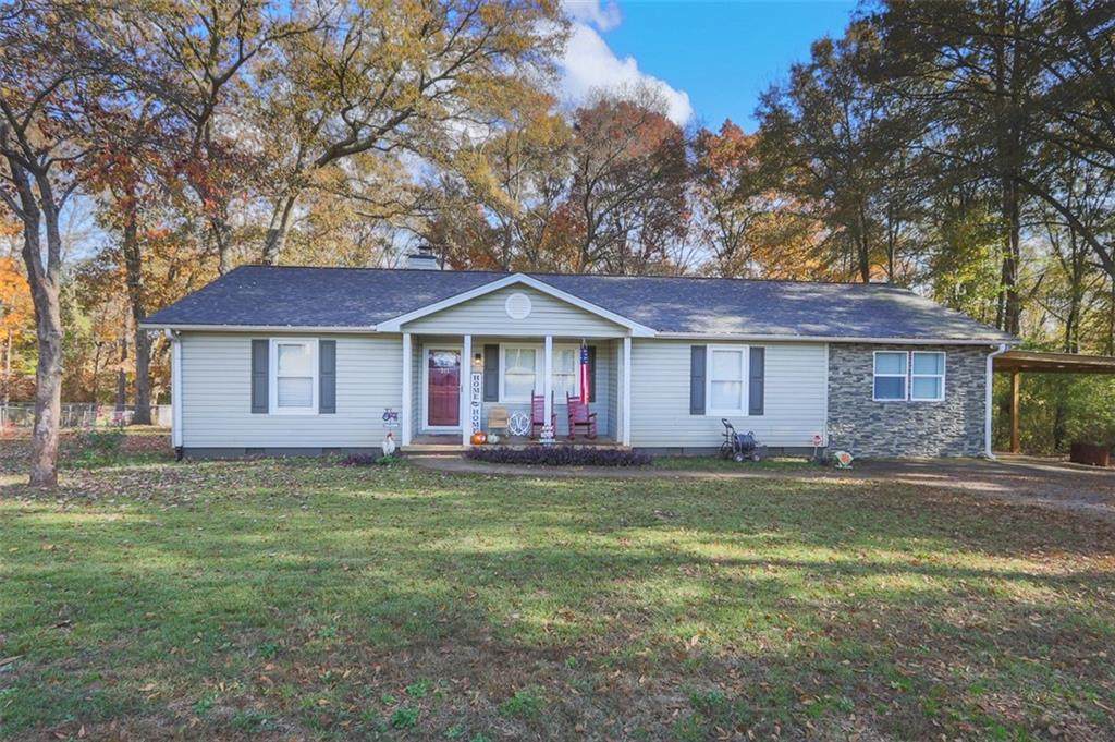 311 Meadowbrook Drive - Photo 1