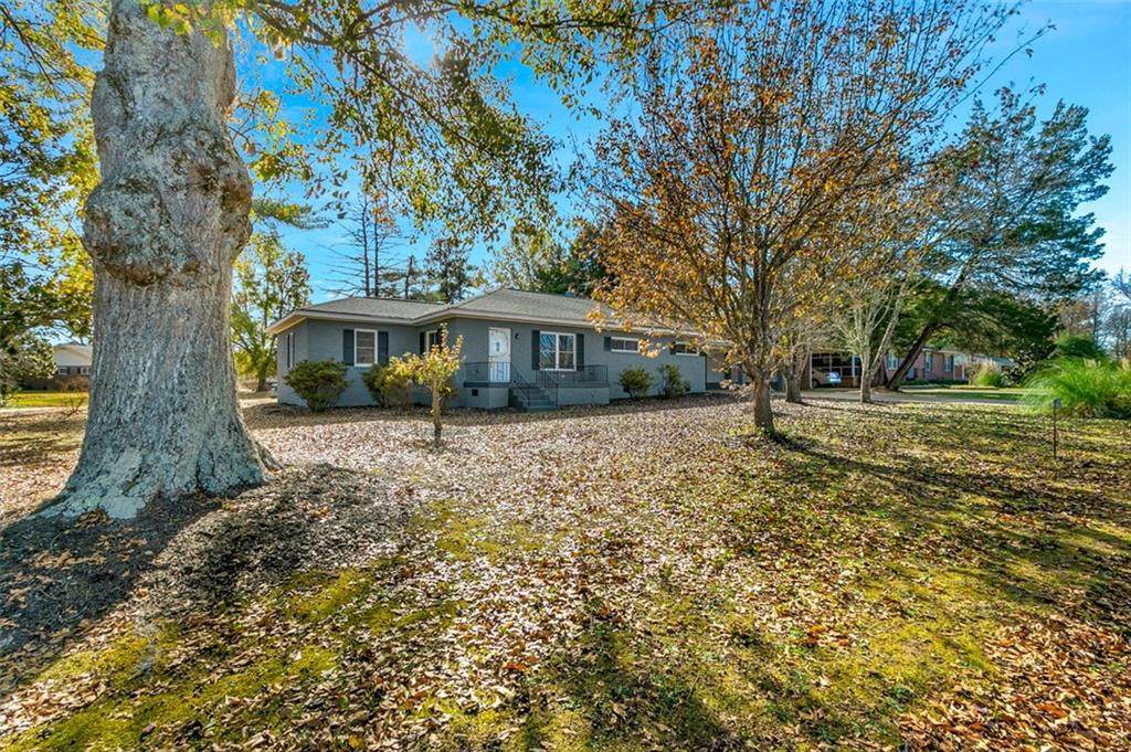 605 West Greer Street - Photo 1