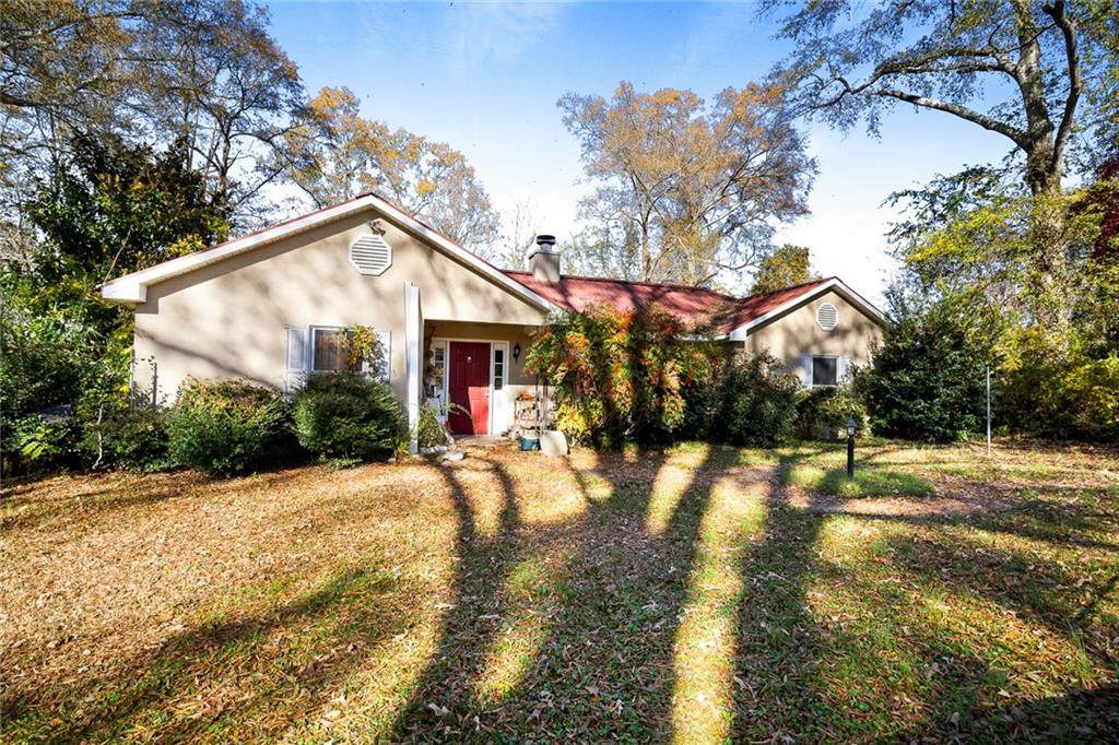 210 A Hampton Avenue - Photo 1