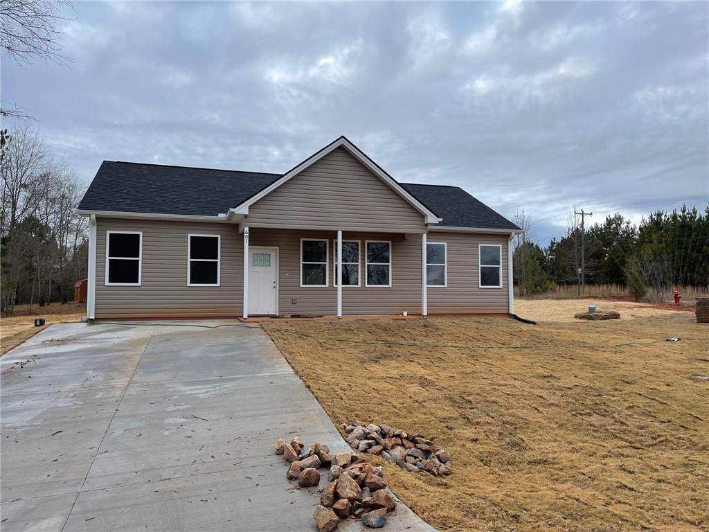 601 Lawrence Road - Photo 1