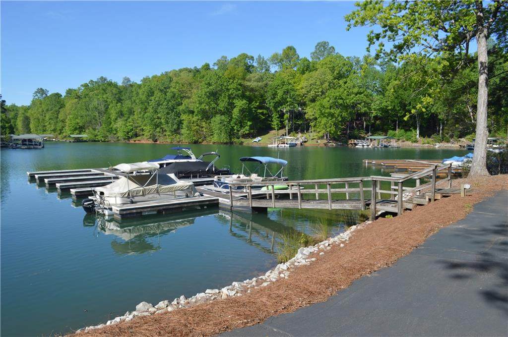 210 Summit Drive - Photo 1