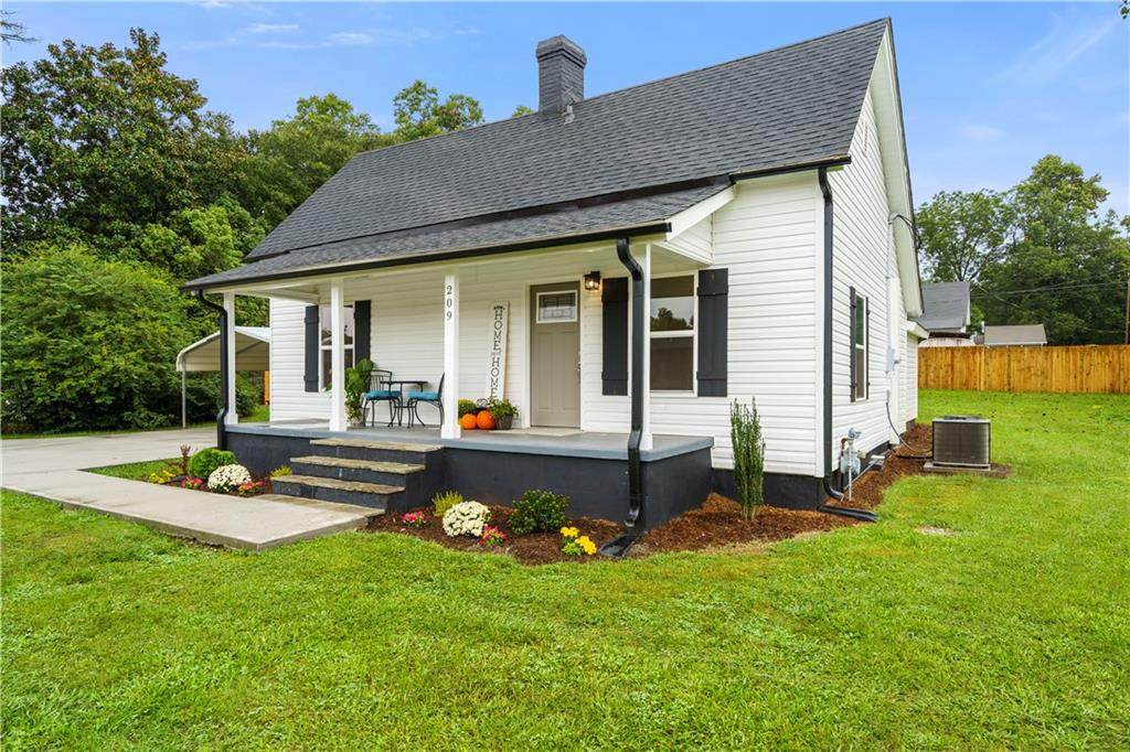 209 Hagood Street - Photo 1
