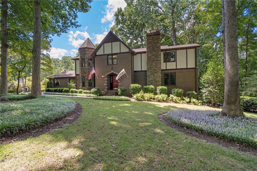 104 Medinah Drive - Photo 1