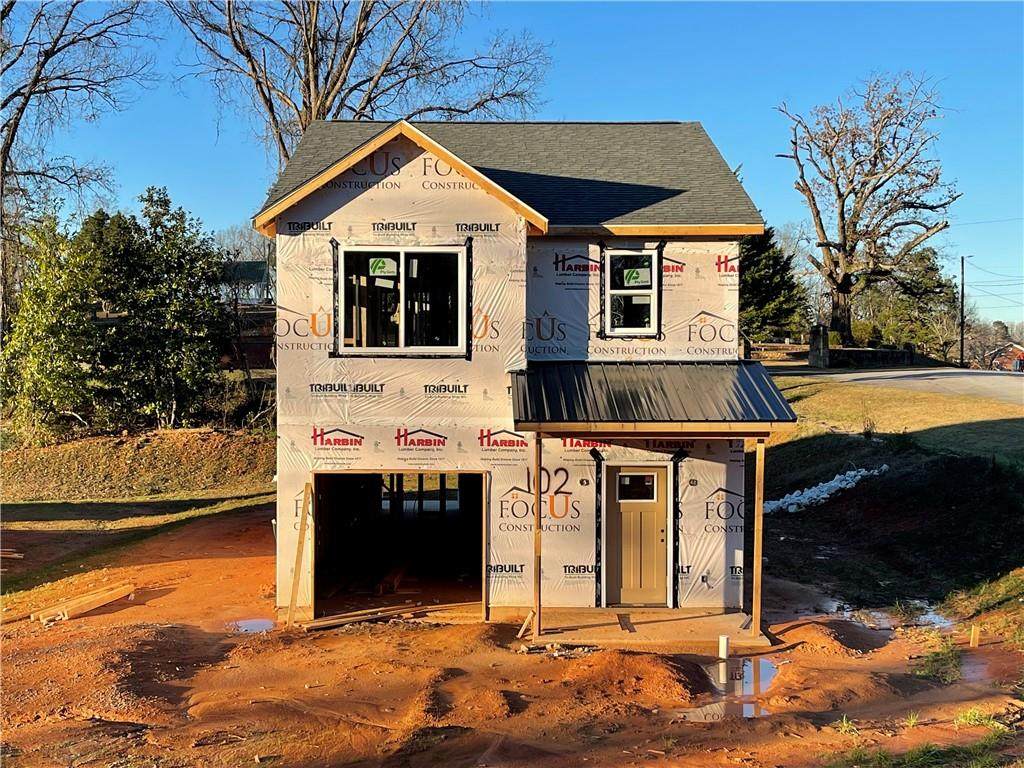 404 Oak Street - Photo 1