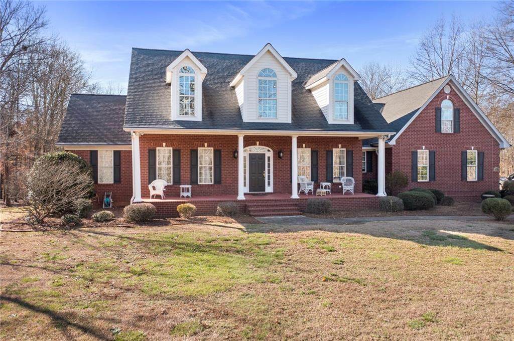 110 Winterbrook Circle - Photo 1