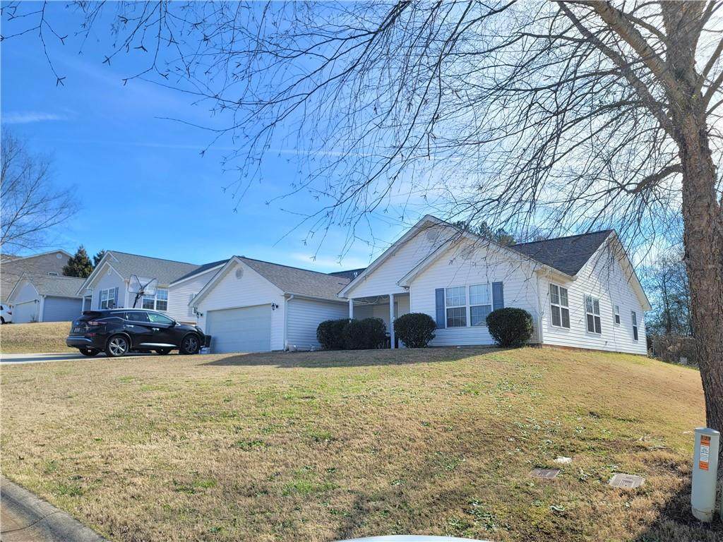 129 Saint James Court - Photo 1