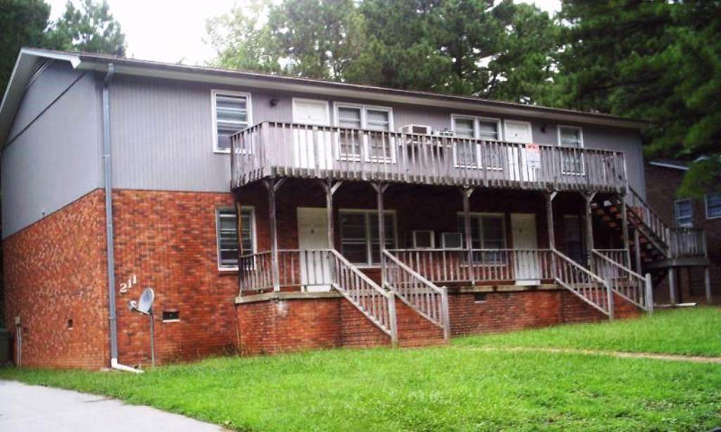 211 Charleston Avenue - Photo 1