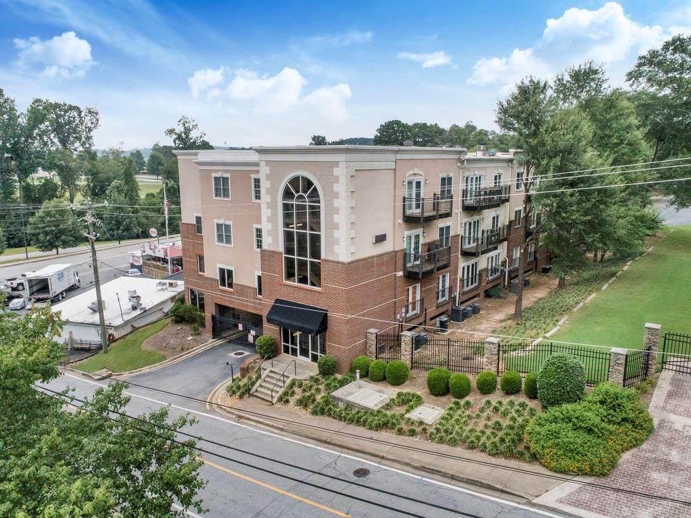 101 Oak Street - Photo 1