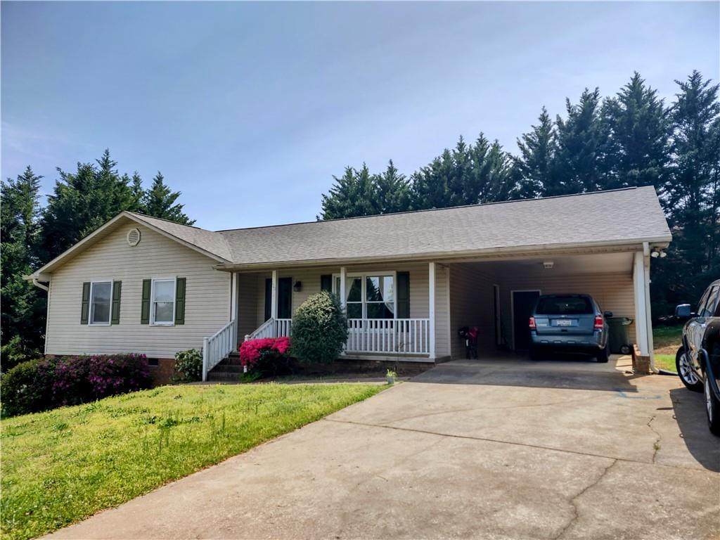 100 Lakeview Circle - Photo 1