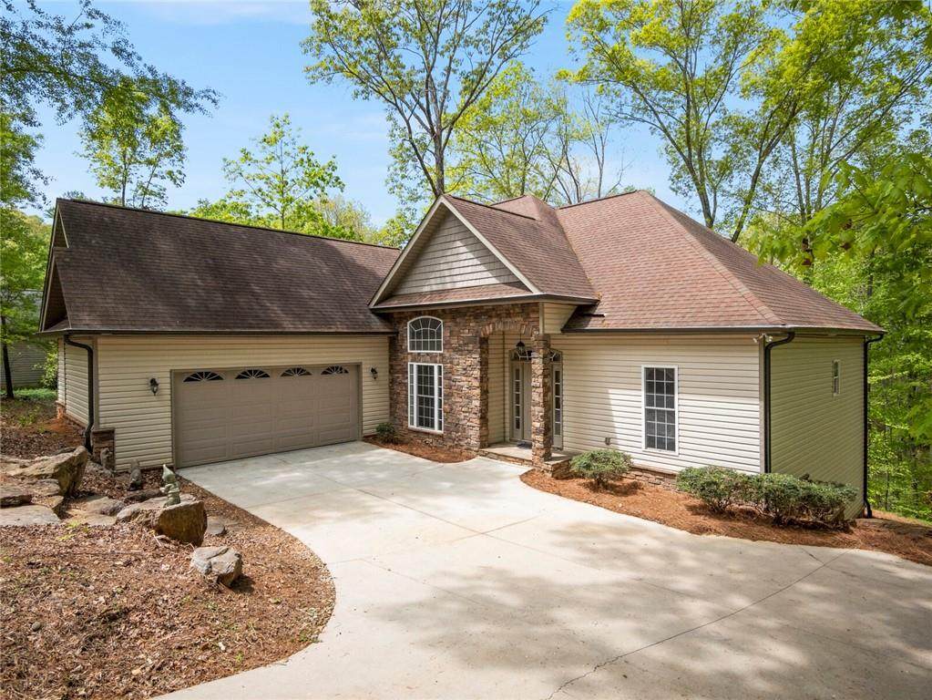 213 Redbud Street - Photo 1