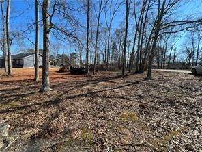 205 Woodland Drive - Photo 1