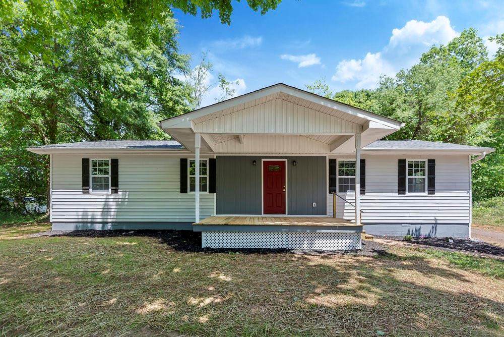 1615 Cherokee Circle - Photo 1