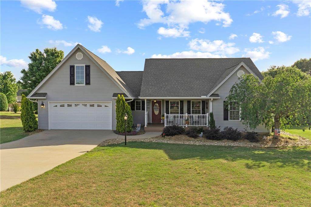 611 Providence Point Drive - Photo 1