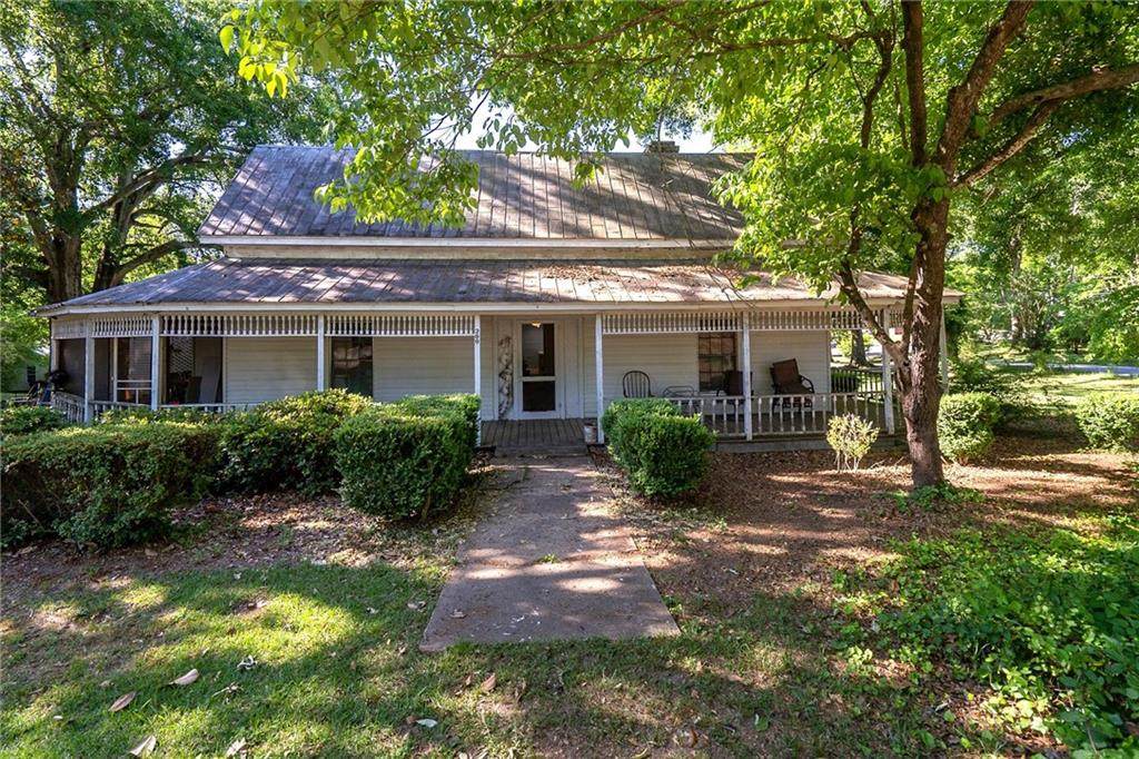 200 Mountain View Street - Photo 1