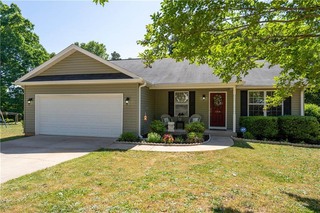 104 Lochenshire Place - Photo 1