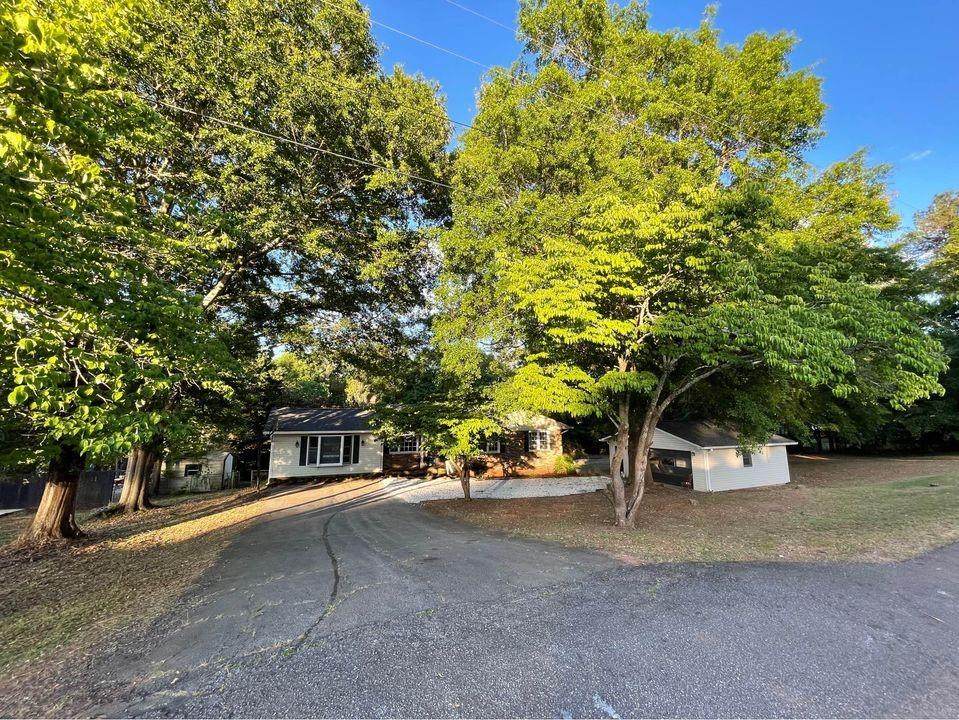 413 Andrew Pickens Drive - Photo 1