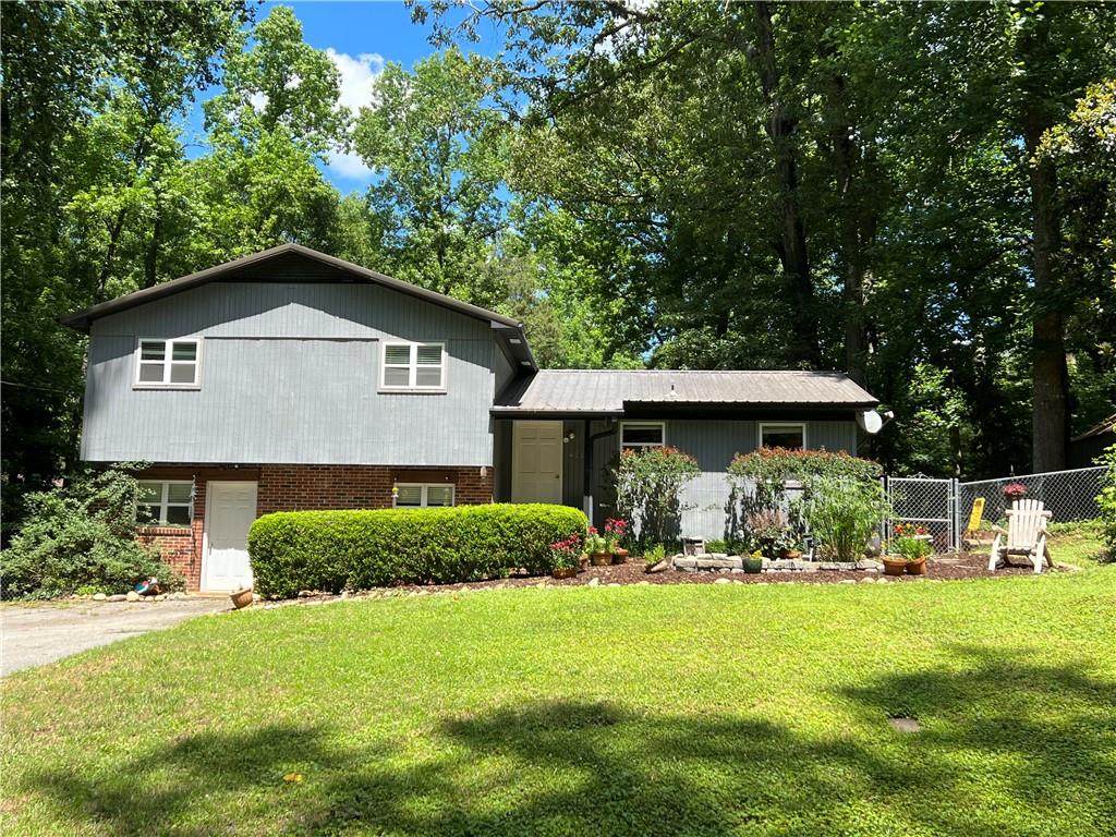 400 Woodland Circle - Photo 1