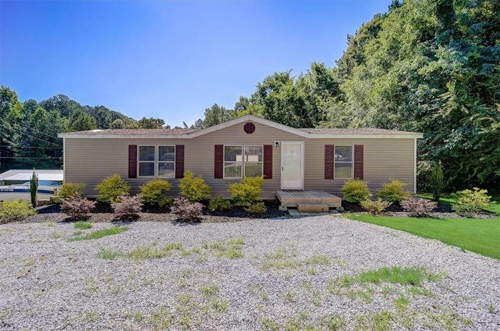 160 Peachtree Lane - Photo 1