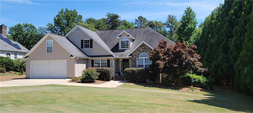 204 Breckenridge Drive - Photo 1