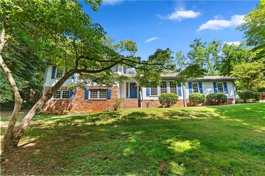 203 Hillandale Road - Photo 1