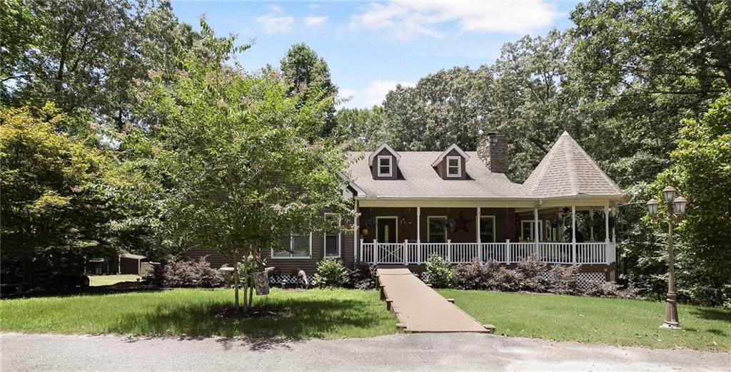 300 Caroldean Drive - Photo 1
