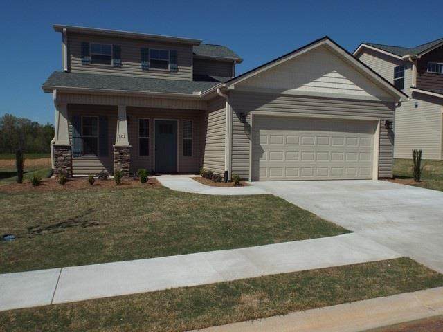 307 Sliding Rock Drive - Photo 1