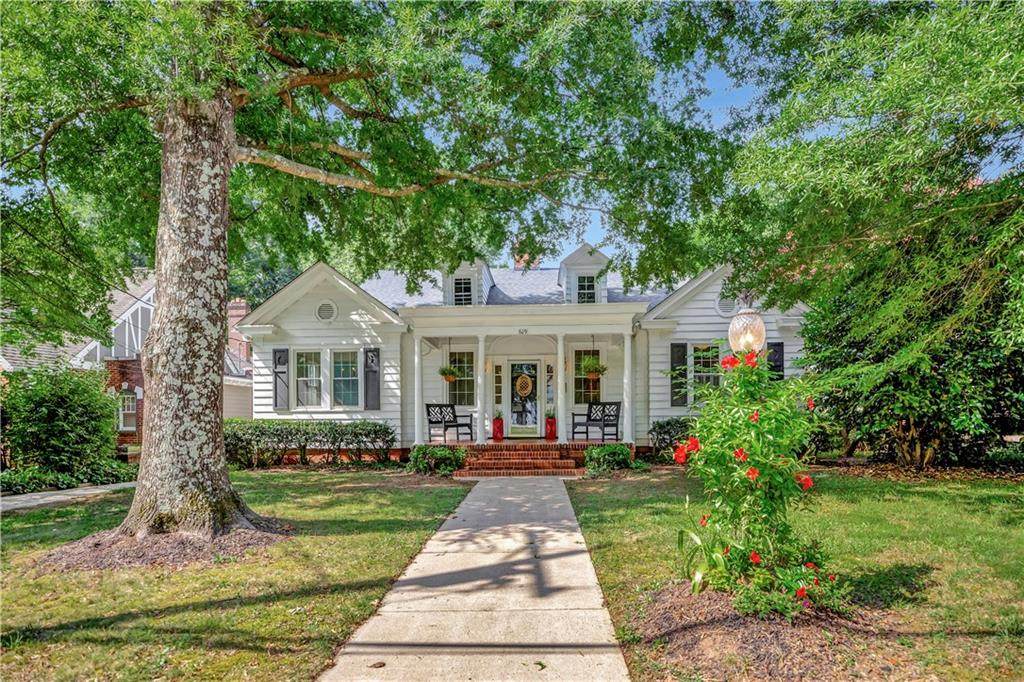609 Boulevard - Photo 1