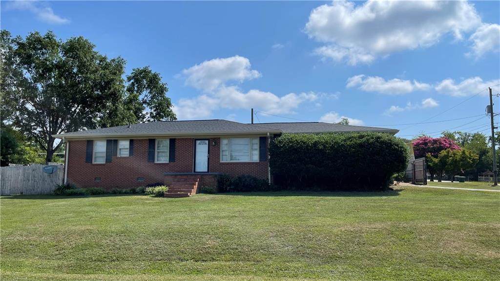 101 Pleasant Drive - Photo 1