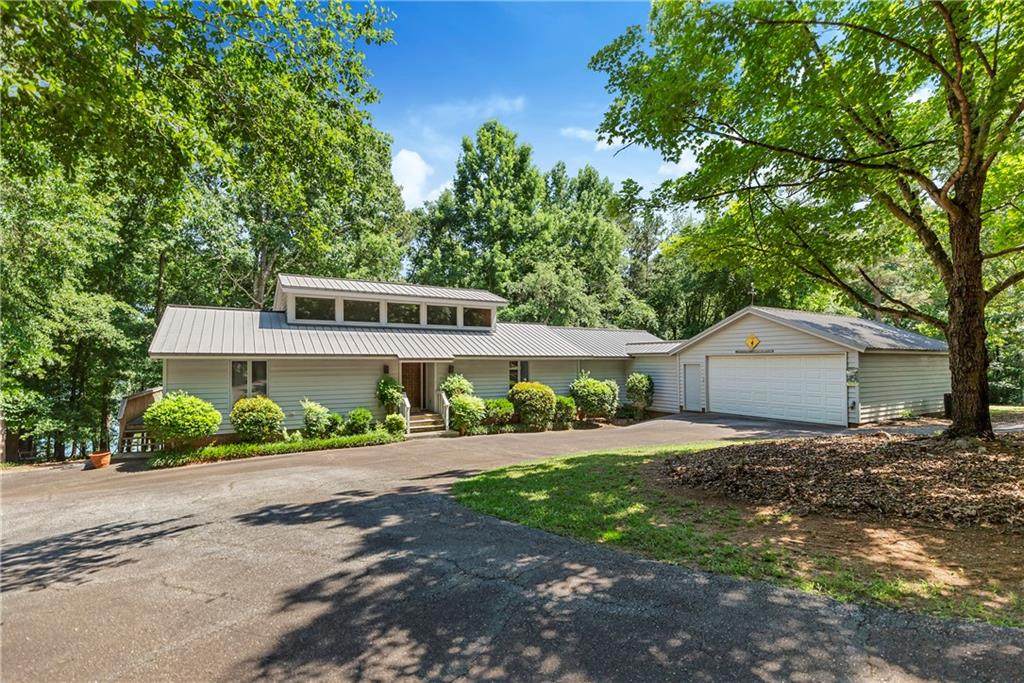 204 Paradise Circle - Photo 1