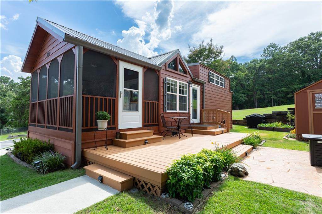 820 Fleetwood Lane - Photo 1