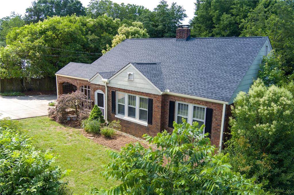 813 Franklin Road - Photo 1