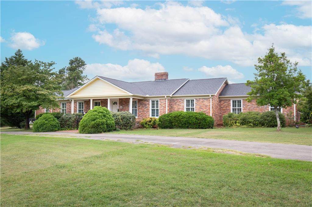 706 Quincy Road - Photo 1
