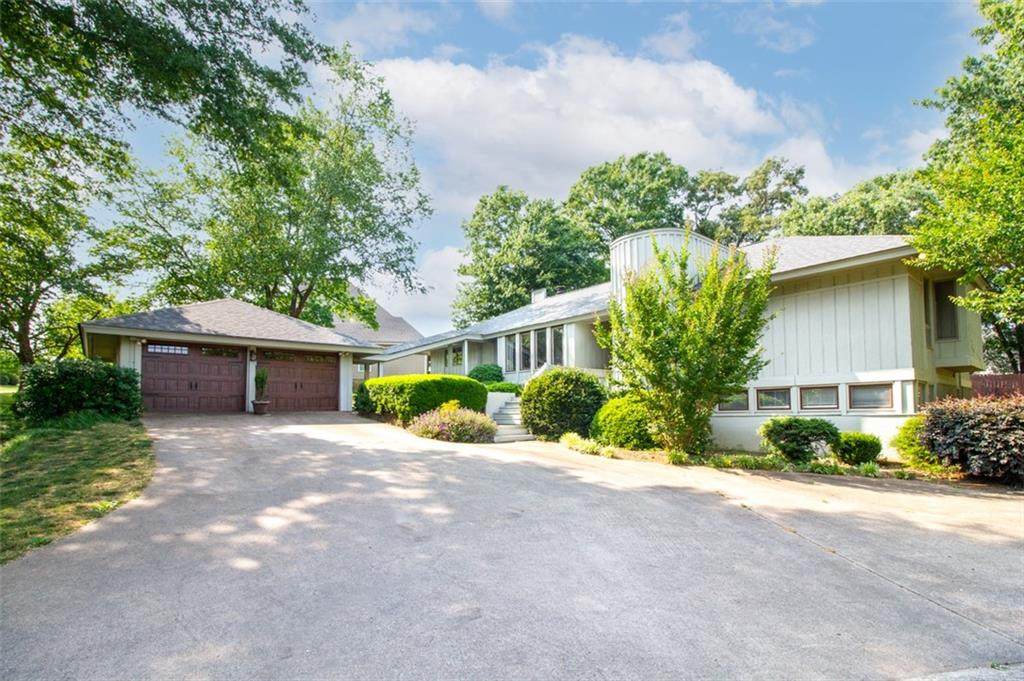 2315 Cobbs Way - Photo 1
