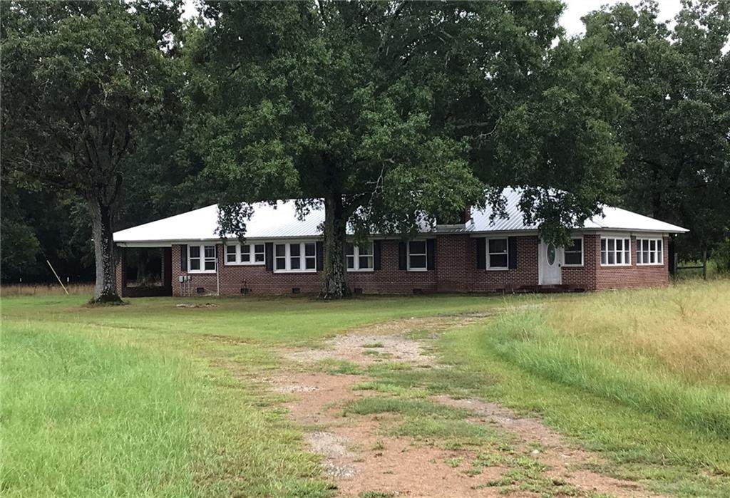 924 Peach Orchard Road - Photo 1