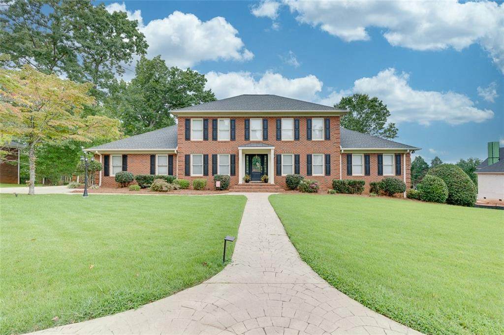 203 Medinah Drive - Photo 1