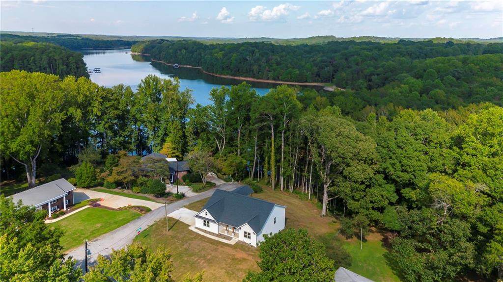400 Lakewood Drive - Photo 1